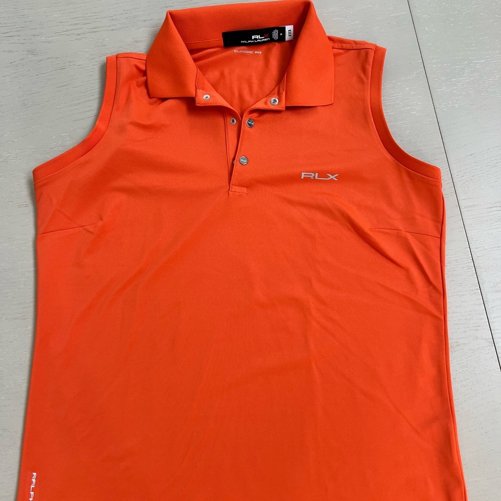 Women’s sleeveless golf shirt